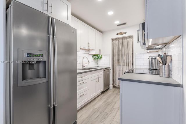 130-134 NW 57th St, Oakland Park, FL 33309