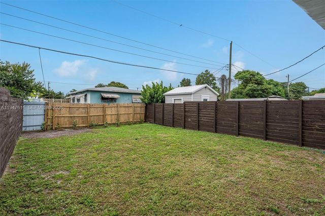 130-134 NW 57th St, Oakland Park, FL 33309