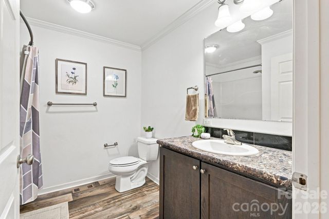 312 Sailwinds Road, Mooresville, NC 28115