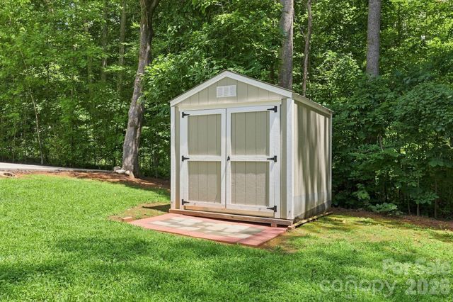 312 Sailwinds Road, Mooresville, NC 28115