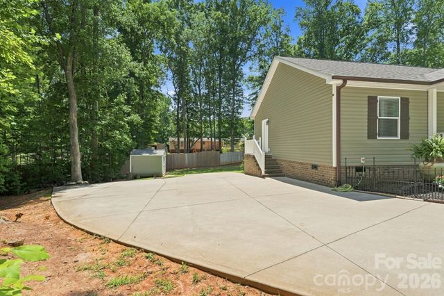 312 Sailwinds Road, Mooresville, NC 28115