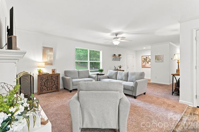 312 Sailwinds Road, Mooresville, NC 28115