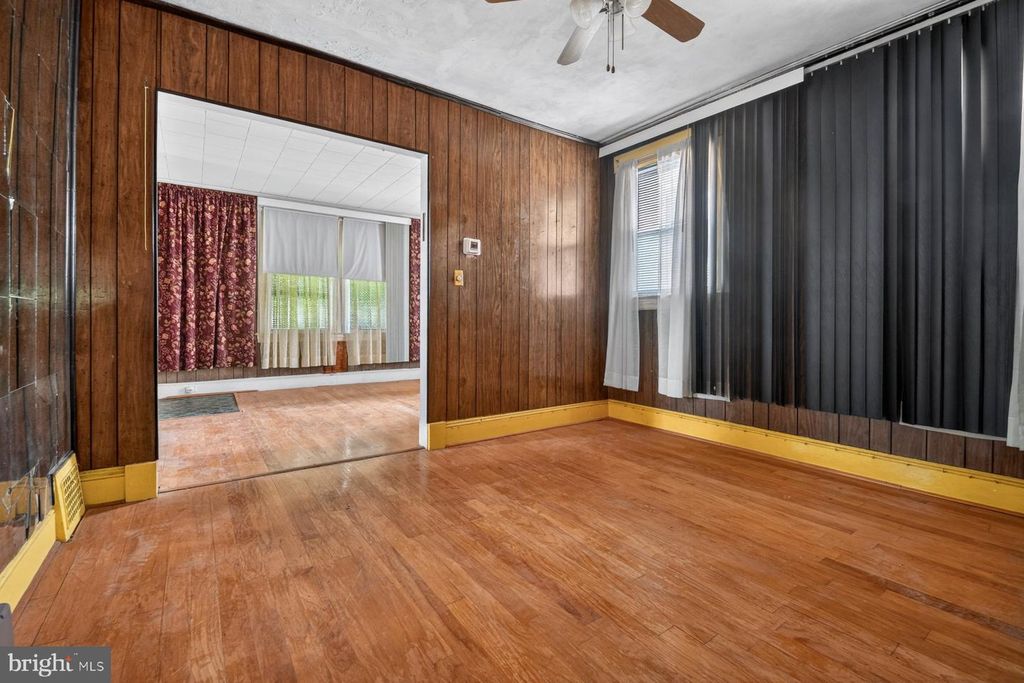Image 15 of property listing at 3400 PARKINGTON AVE, Baltimore, MD 21215
