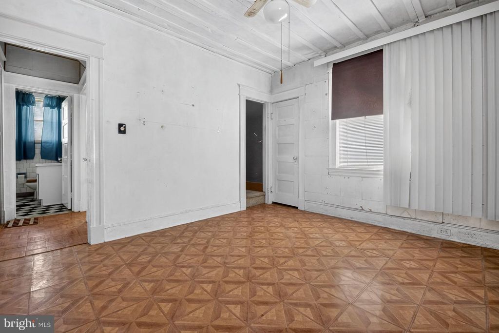 Image 32 of property listing at 3400 PARKINGTON AVE, Baltimore, MD 21215
