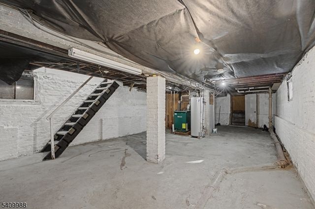 99 Kansas St, Hackensack City, NJ 07601