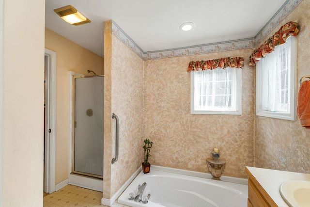 1 Old Salt Drive, Seabrook, NH 03874