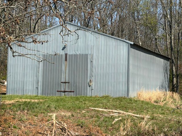 9931 State Route 17, West Plains, MO 65775