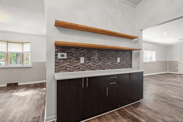 35520 Ronald Street, Romulus, MI 48174