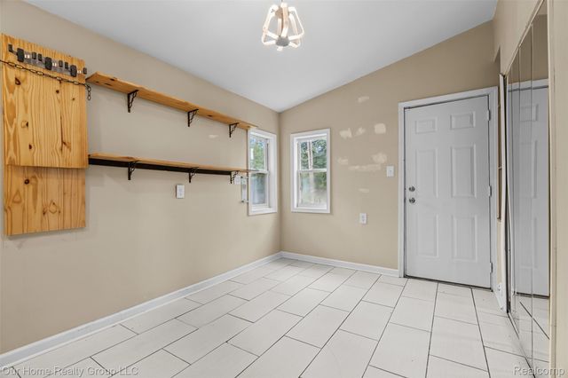 35520 Ronald Street, Romulus, MI 48174