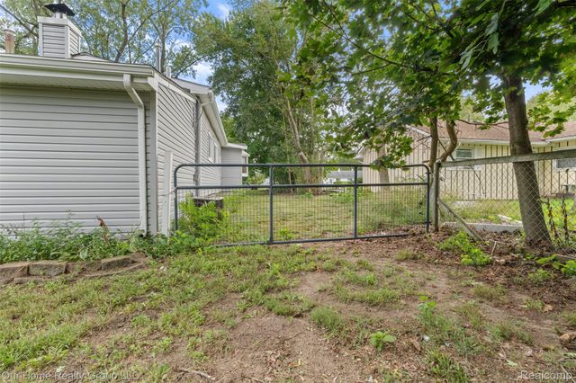 35520 Ronald Street, Romulus, MI 48174