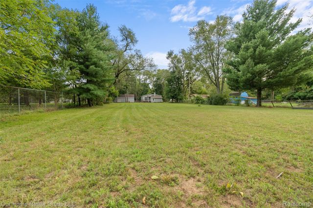 35520 Ronald Street, Romulus, MI 48174