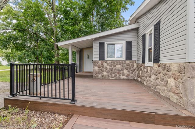 35520 Ronald Street, Romulus, MI 48174