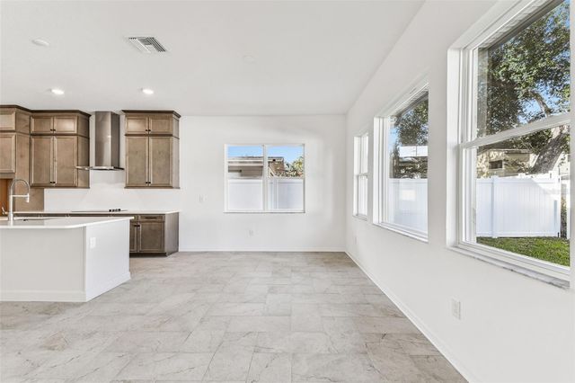 3113 W NASSAU STREET, Tampa, FL 33607