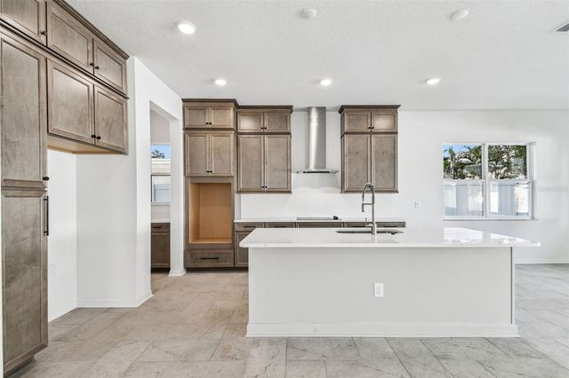 3113 W NASSAU STREET, Tampa, FL 33607