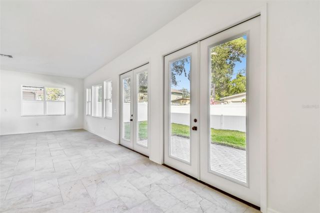 3113 W NASSAU STREET, Tampa, FL 33607