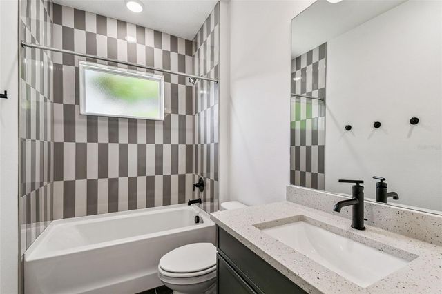 3113 W NASSAU STREET, Tampa, FL 33607