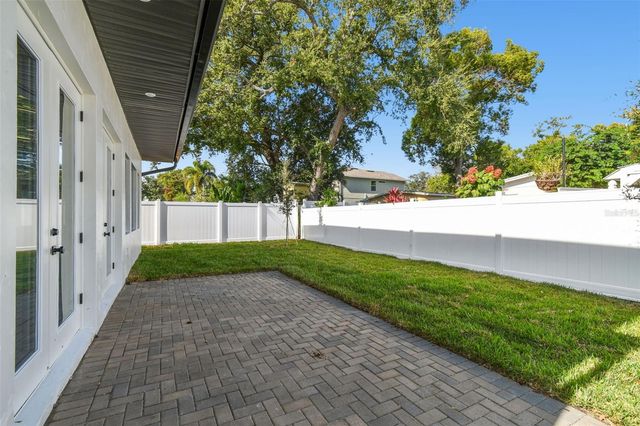 3113 W NASSAU STREET, Tampa, FL 33607