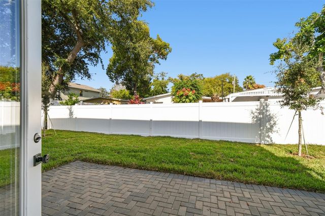 3113 W NASSAU STREET, Tampa, FL 33607