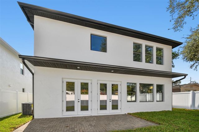 3113 W NASSAU STREET, Tampa, FL 33607