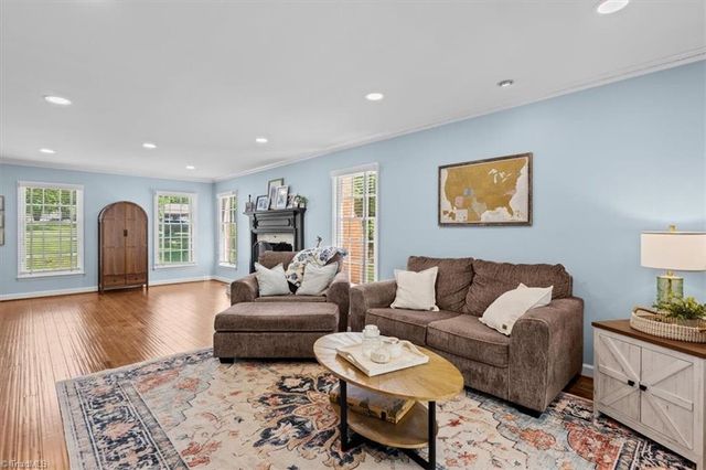 1412 Trailwood Lane, Kernersville, NC 27284