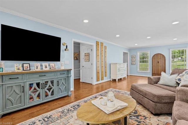 1412 Trailwood Lane, Kernersville, NC 27284