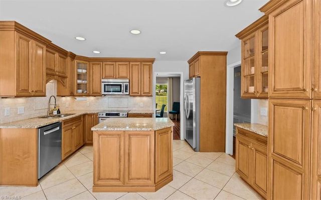 1412 Trailwood Lane, Kernersville, NC 27284