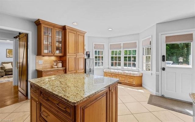 1412 Trailwood Lane, Kernersville, NC 27284