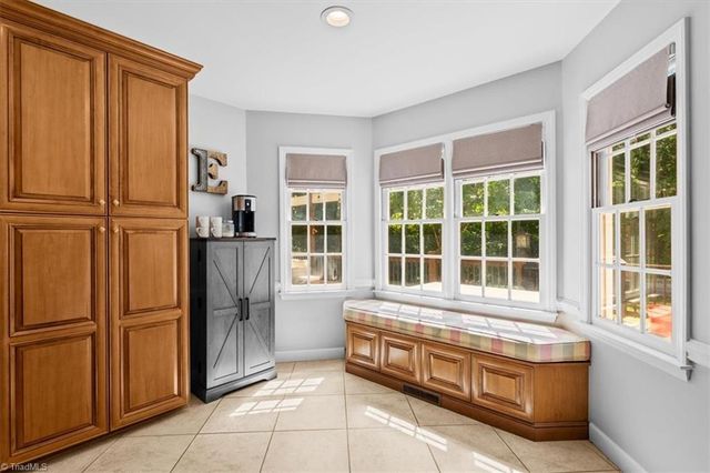1412 Trailwood Lane, Kernersville, NC 27284