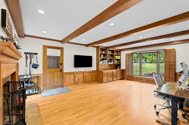 1412 Trailwood Lane, Kernersville, NC 27284