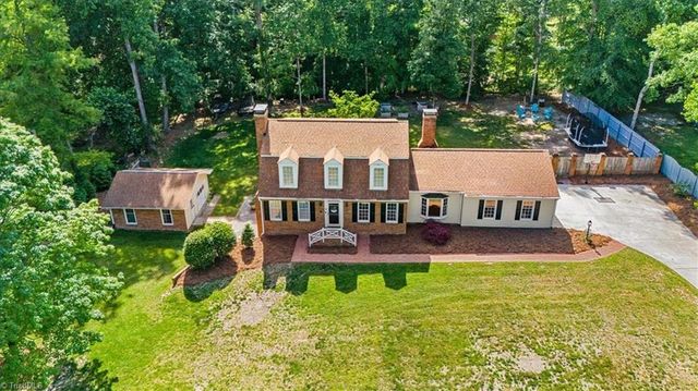 1412 Trailwood Lane, Kernersville, NC 27284