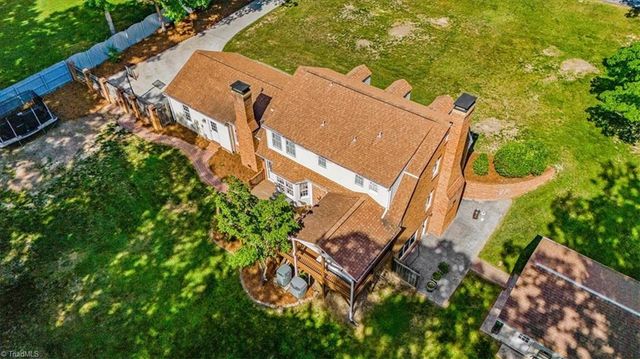 1412 Trailwood Lane, Kernersville, NC 27284