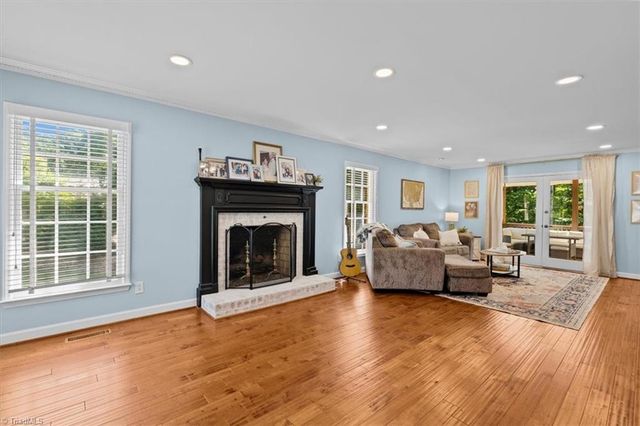 1412 Trailwood Lane, Kernersville, NC 27284