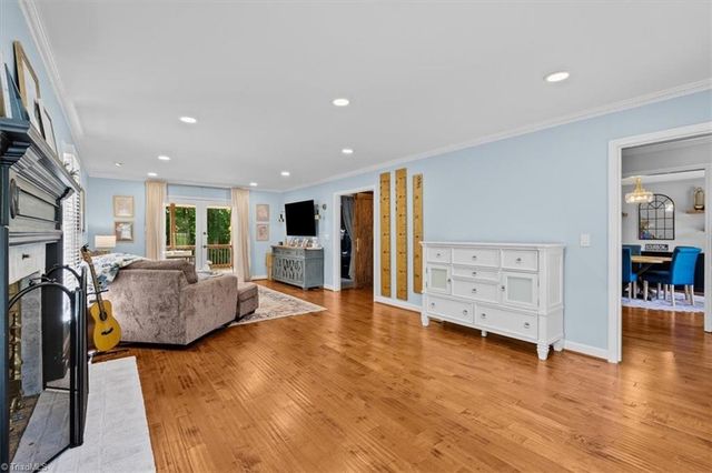 1412 Trailwood Lane, Kernersville, NC 27284