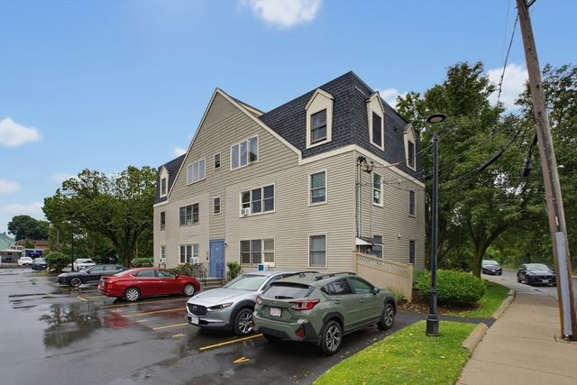 45 Cross St 21, Medford, MA 02155