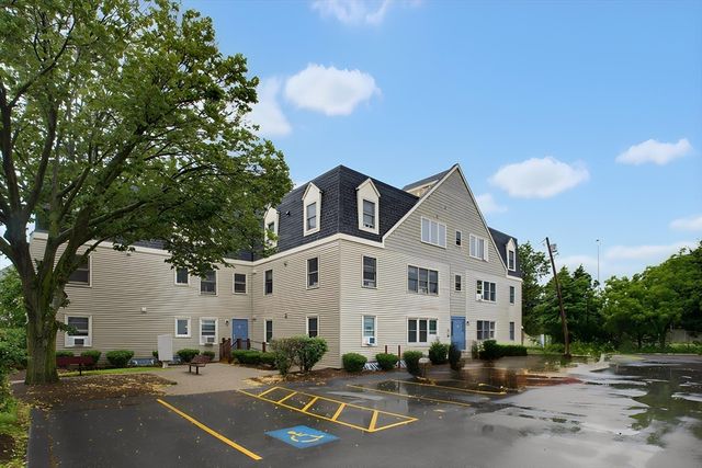 45 Cross St 21, Medford, MA 02155
