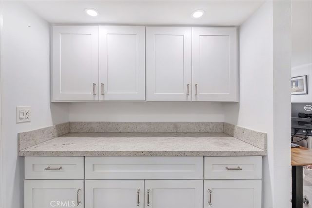 5257 Radford Avenue 208, Valley Village, CA 91607