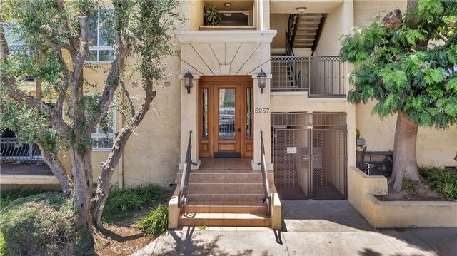 5257 Radford Avenue 208, Valley Village, CA 91607