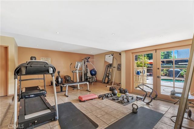5257 Radford Avenue 208, Valley Village, CA 91607