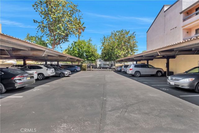 5257 Radford Avenue 208, Valley Village, CA 91607