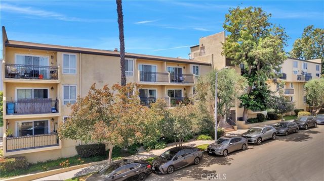5257 Radford Avenue 208, Valley Village, CA 91607