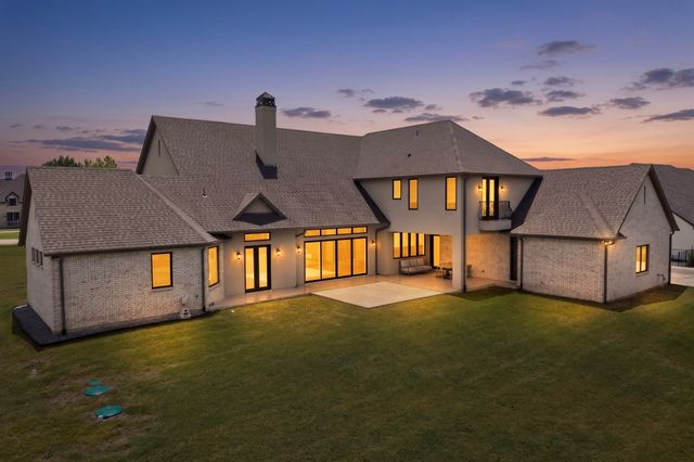 413 Charlie Joseph Drive, Van Alstyne, TX 75495
