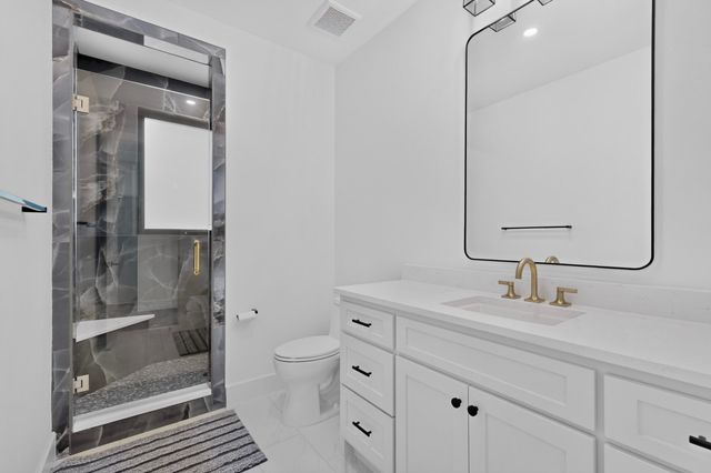 413 Charlie Joseph Drive, Van Alstyne, TX 75495