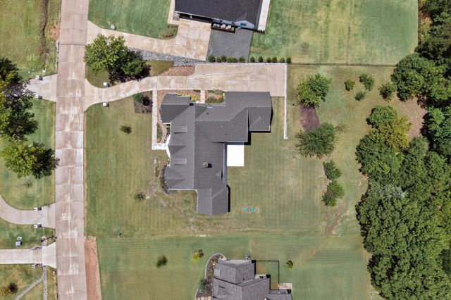 413 Charlie Joseph Drive, Van Alstyne, TX 75495