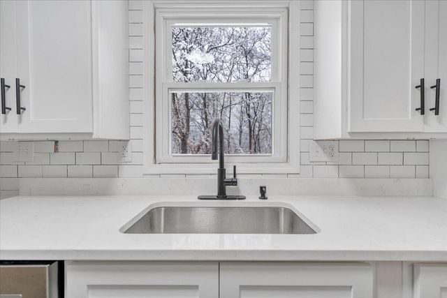 1281 Little Timber Ridge, Buchanan, VA 24066