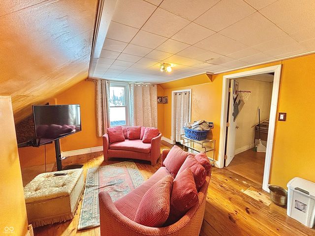 711 Central Avenue, Batesville, IN 47006