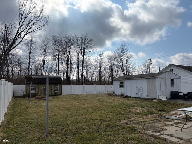 711 Central Avenue, Batesville, IN 47006