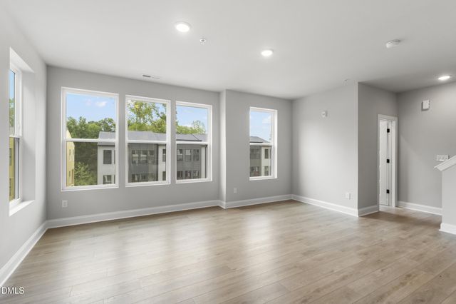 10553 Pleasant Branch Drive 201, Raleigh, NC 27614