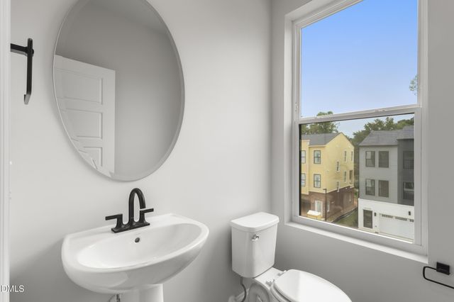 10553 Pleasant Branch Drive 201, Raleigh, NC 27614