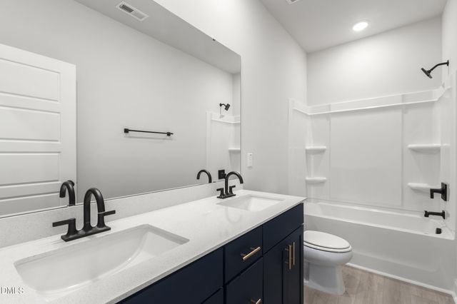 10553 Pleasant Branch Drive 201, Raleigh, NC 27614