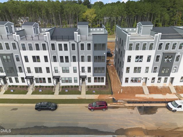10553 Pleasant Branch Drive 201, Raleigh, NC 27614